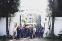 en la puerta de El Fortín